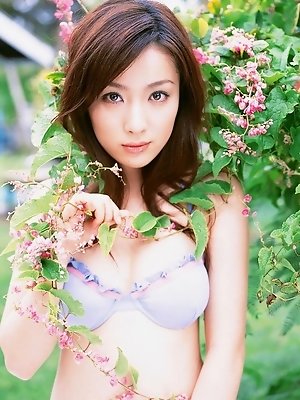 Beautiful busty gravure...